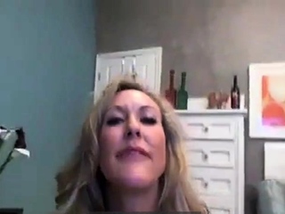 Milf Pornstar Plays With Dildo On Webcam