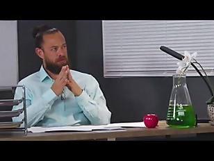 scientific naked demonstrationBZOGG4l